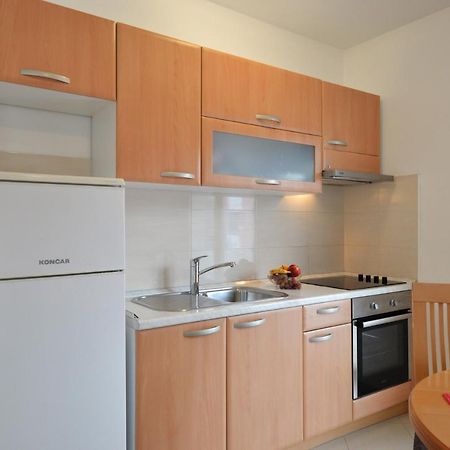 Apartmani Vedrana, Murter Luaran gambar