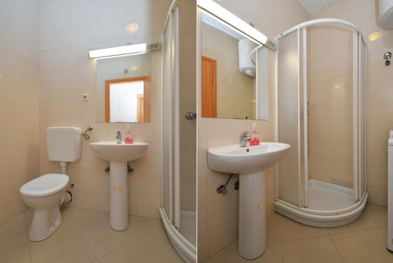 Apartmani Vedrana, Murter Luaran gambar