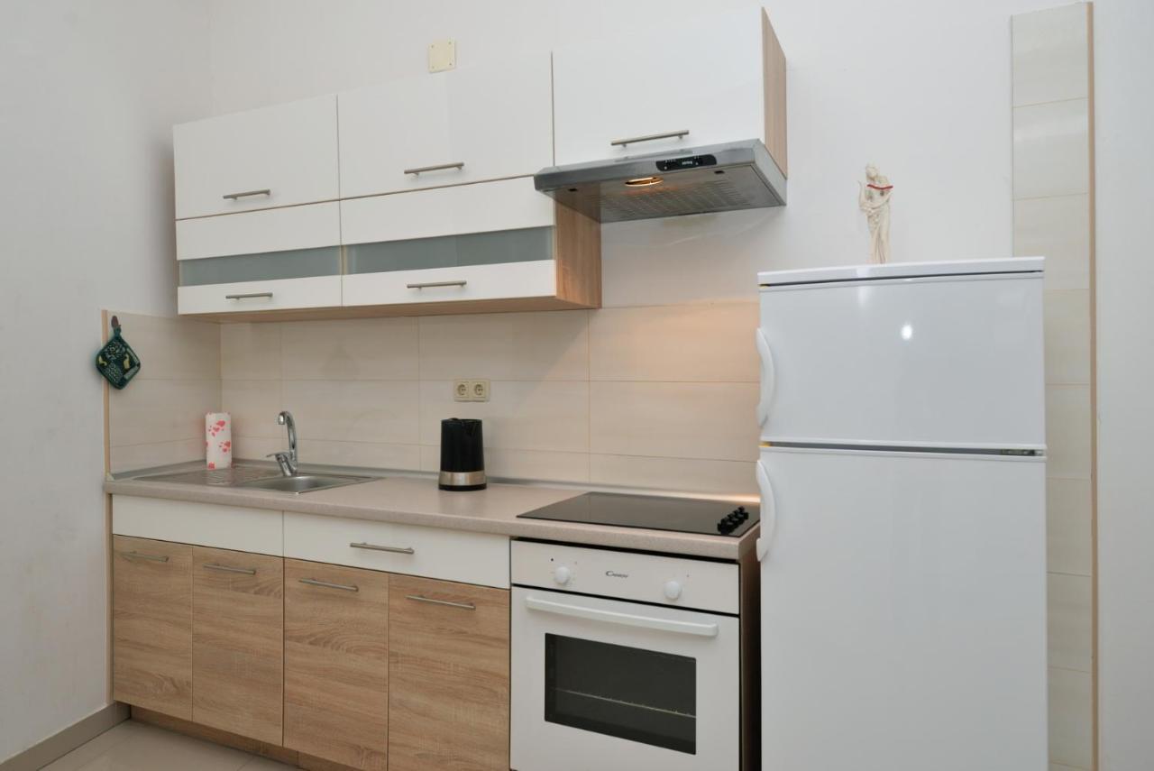 Apartmani Vedrana, Murter Luaran gambar