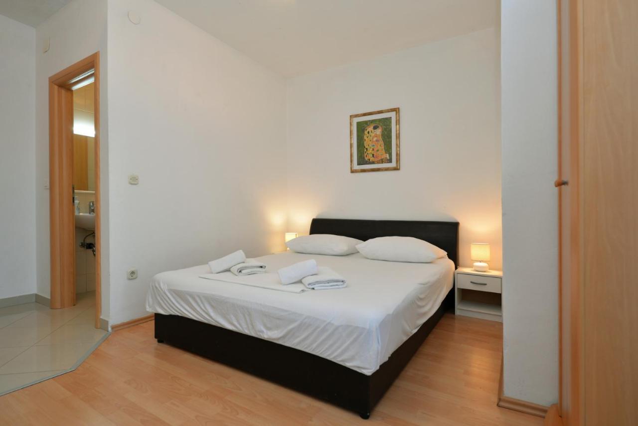 Apartmani Vedrana, Murter Luaran gambar