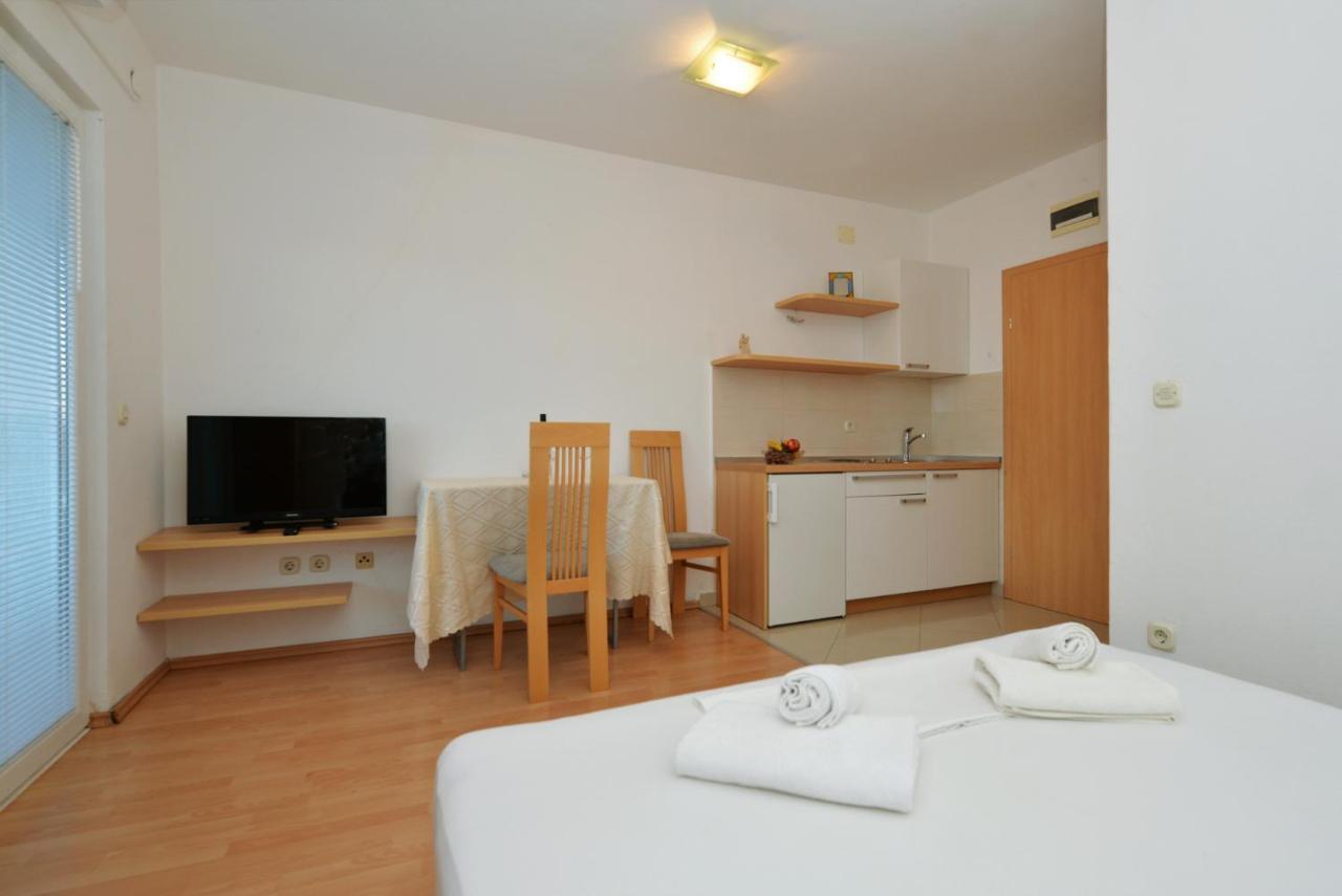 Apartmani Vedrana, Murter Luaran gambar
