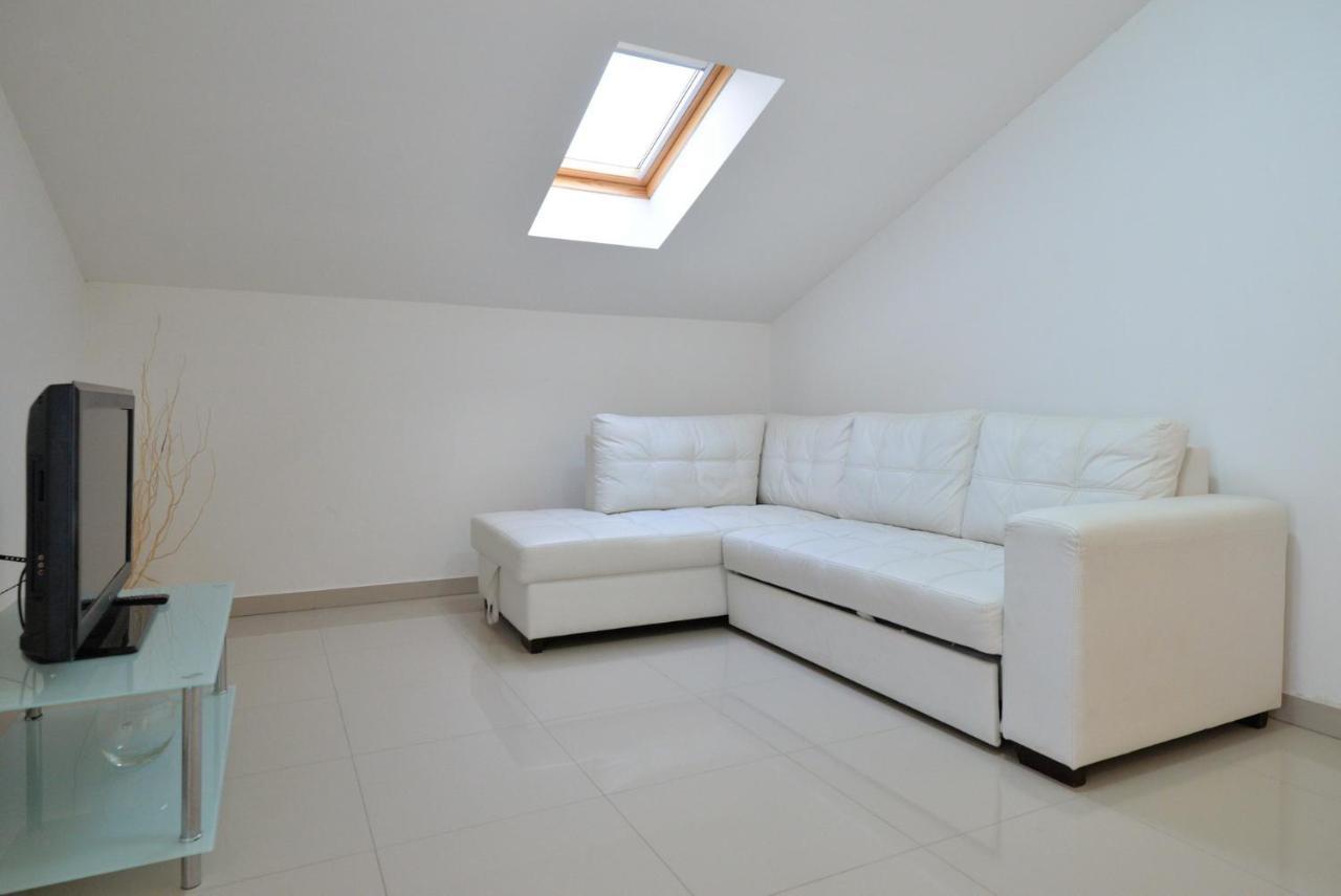Apartmani Vedrana, Murter Luaran gambar